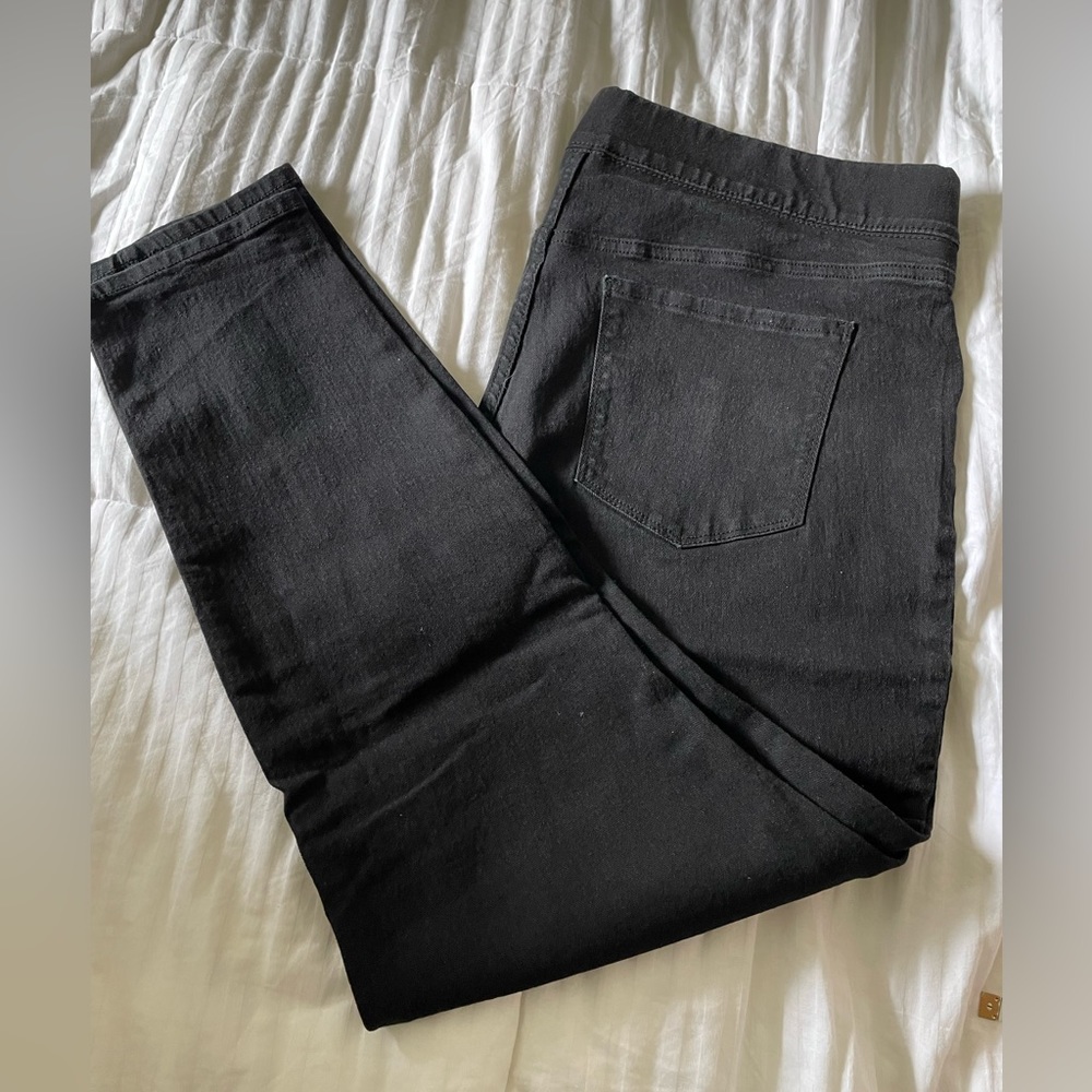 Old Navy Woman’s Jeans Super Skinny Mid-Rise Black 20